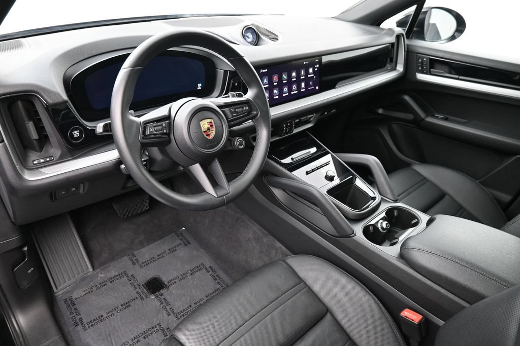 Certified 2024 Porsche Cayenne Coupe AWD/4WD image 4