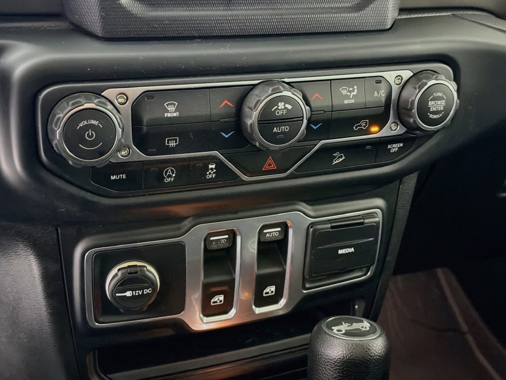 Used 2018 Jeep Wrangler Sport AWD/4WD image 19