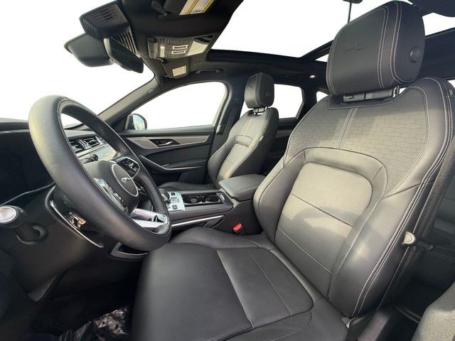 Used 2025 Jaguar F-PACE R-Dynamic S AWD/4WD image 10