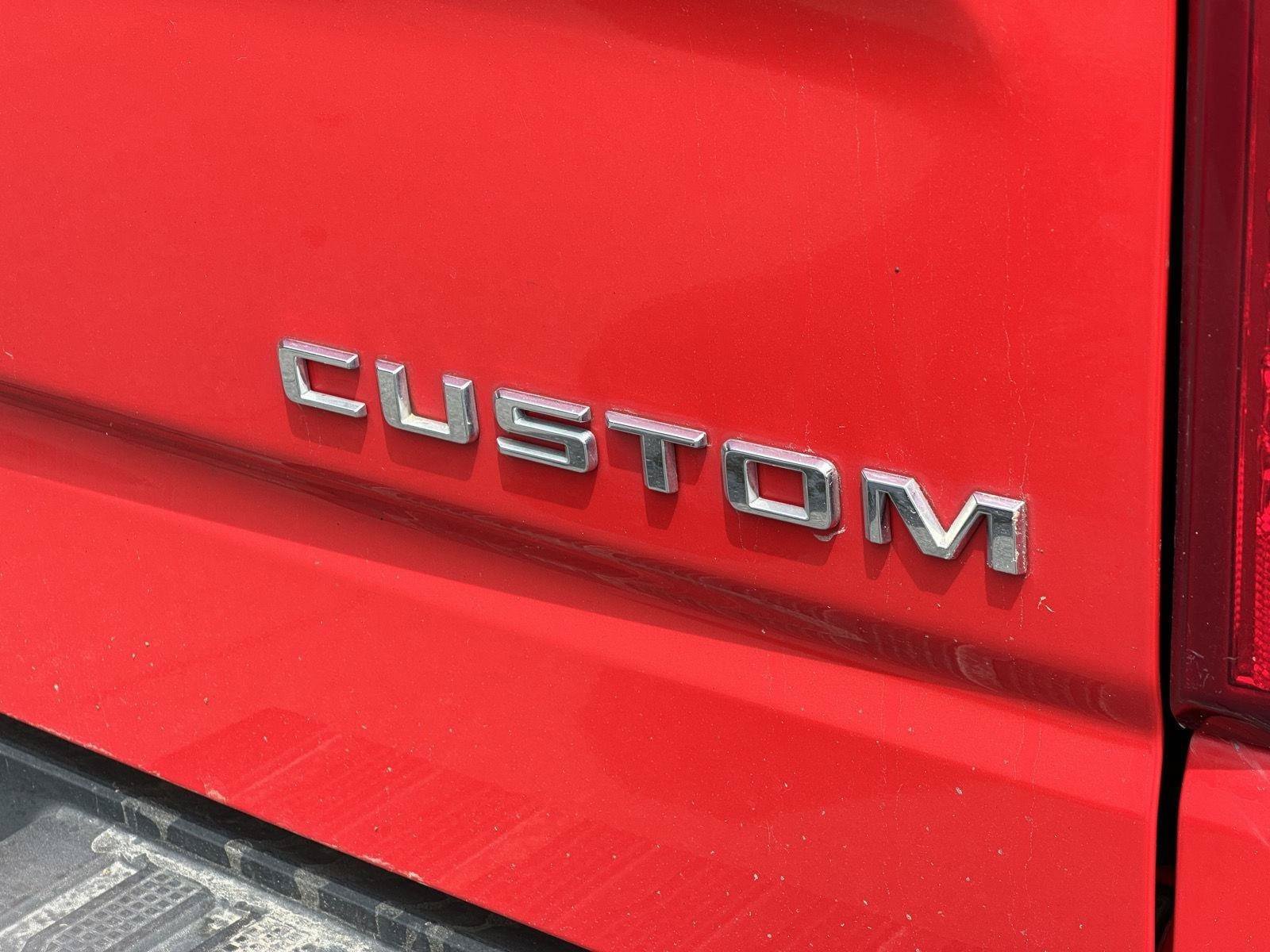 Used 2022 Chevrolet Silverado 1500 Custom AWD/4WD image 10