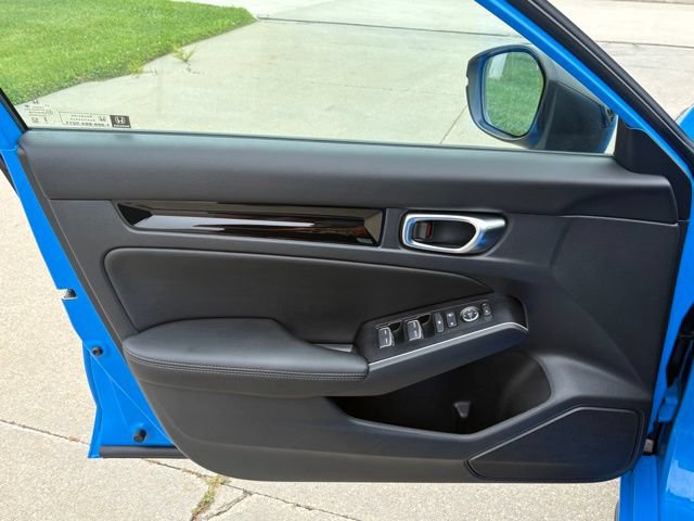 Used 2025 Honda Civic Sport Touring image 8
