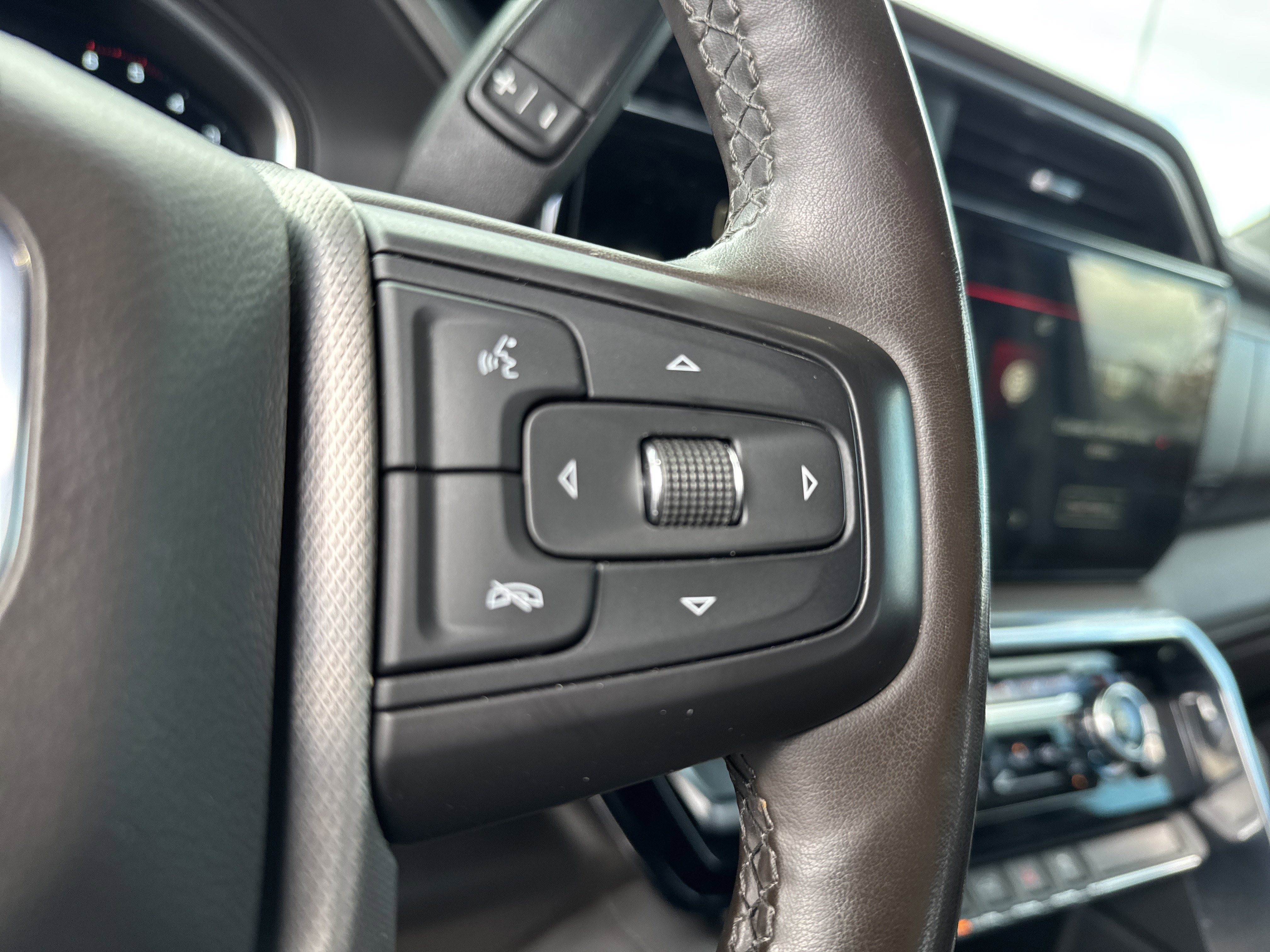 Used 2024 GMC Sierra 3500 Denali w/ Technology Package image 20