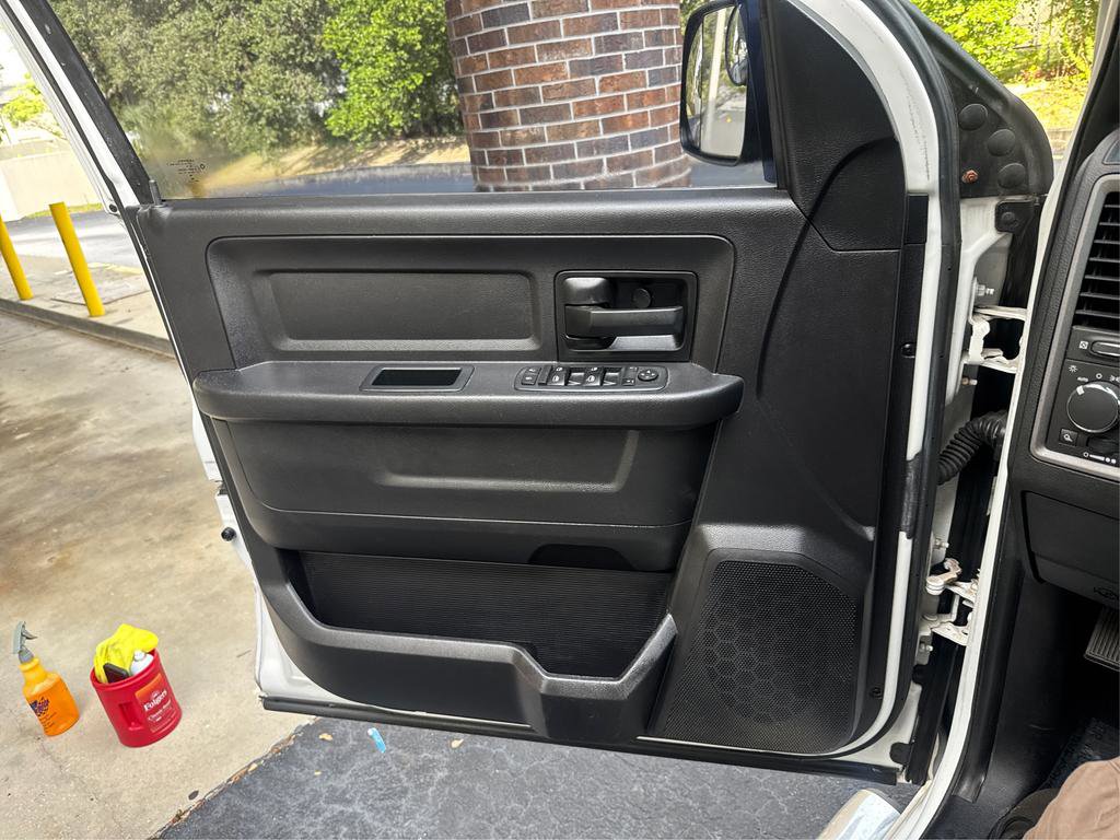 Used 2016 RAM 2500 Tradesman w/ Chrome Appearance Group RWD image 18