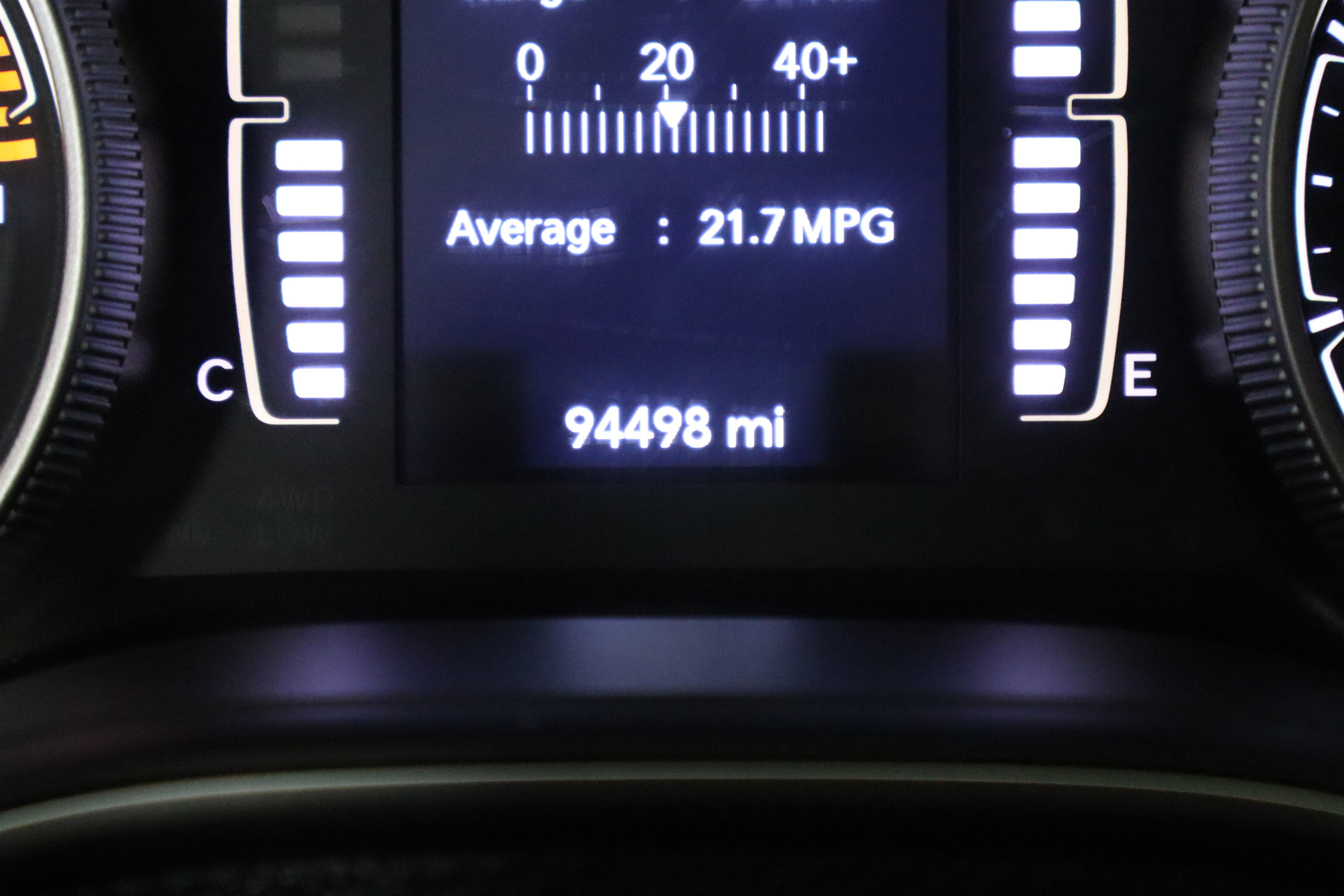 Used 2019 Jeep Cherokee Latitude Plus w/ Comfort/Convenience Group image 20