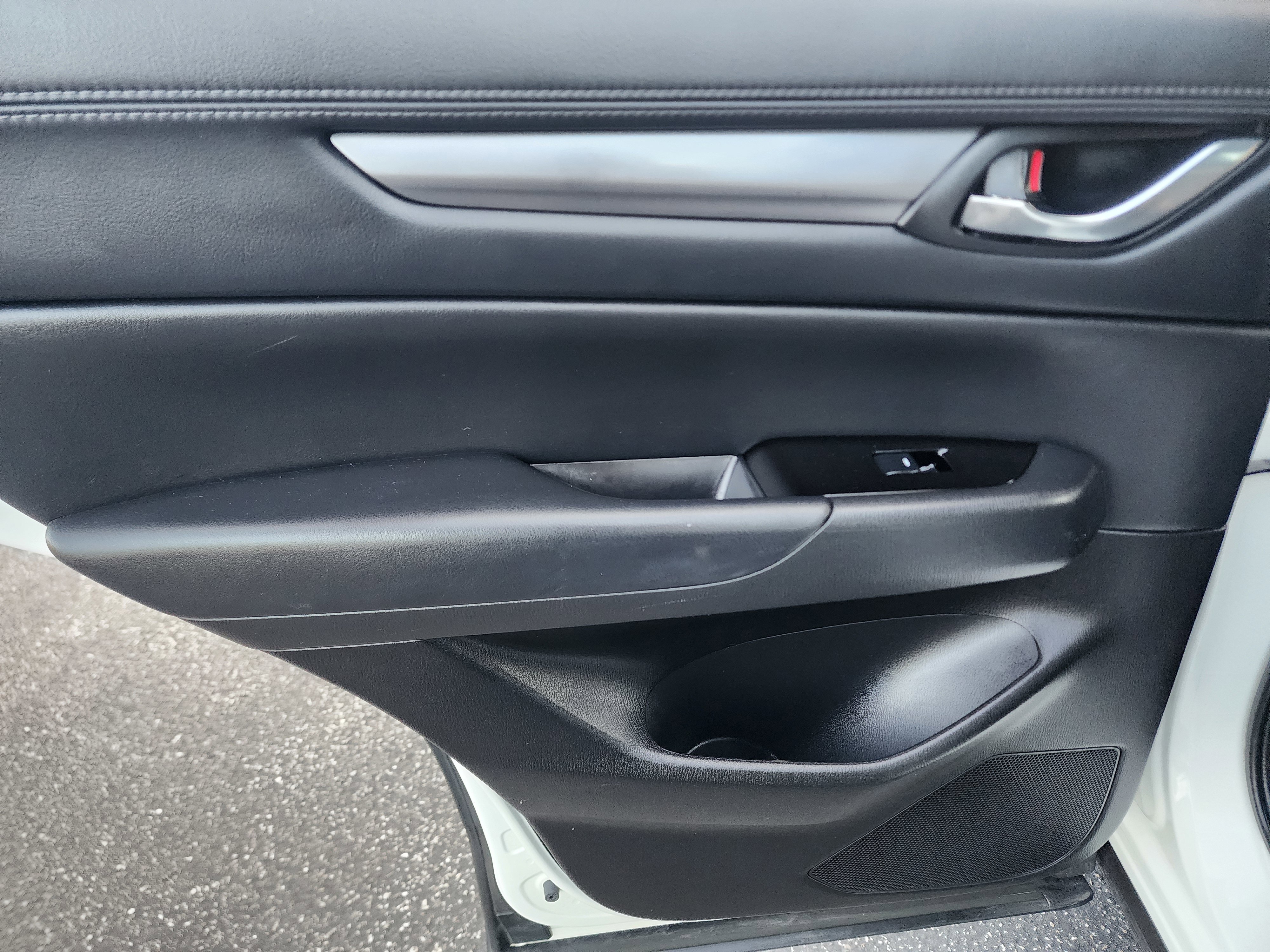 Used 2018 MAZDA CX-5 Touring w/ Preferred Equipment Package FWD image 22