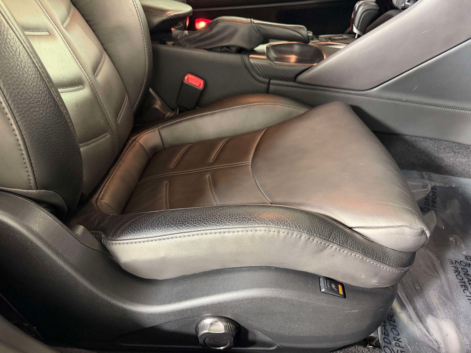 Used 2021 Nissan GT-R Premium AWD/4WD image 26