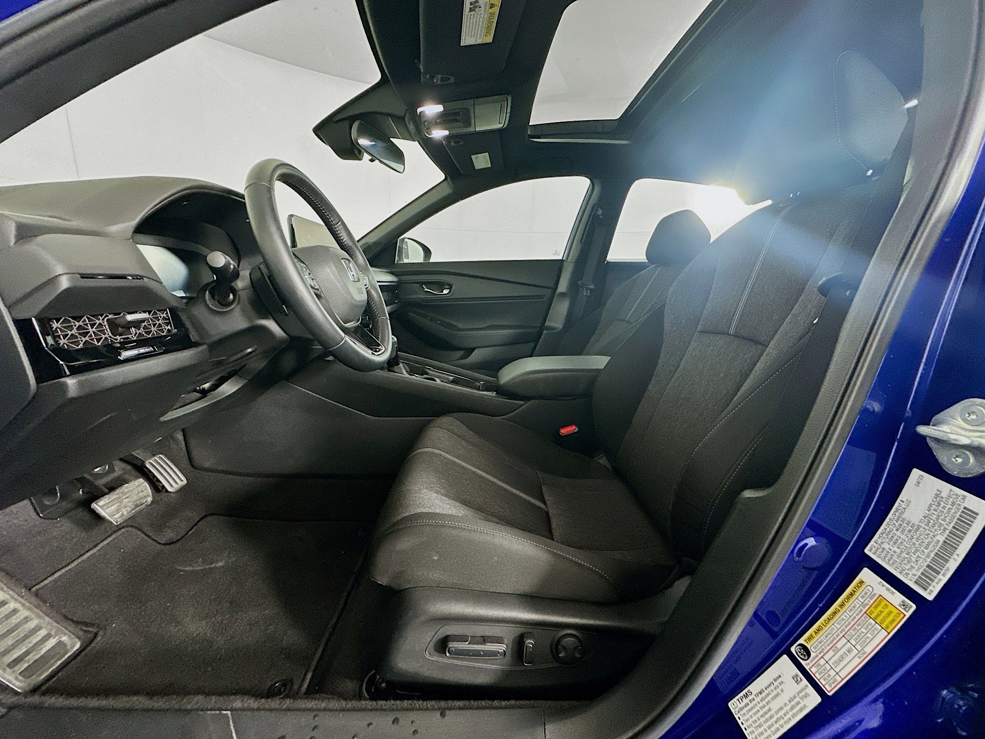 Used 2023 Honda Accord Sport image 13