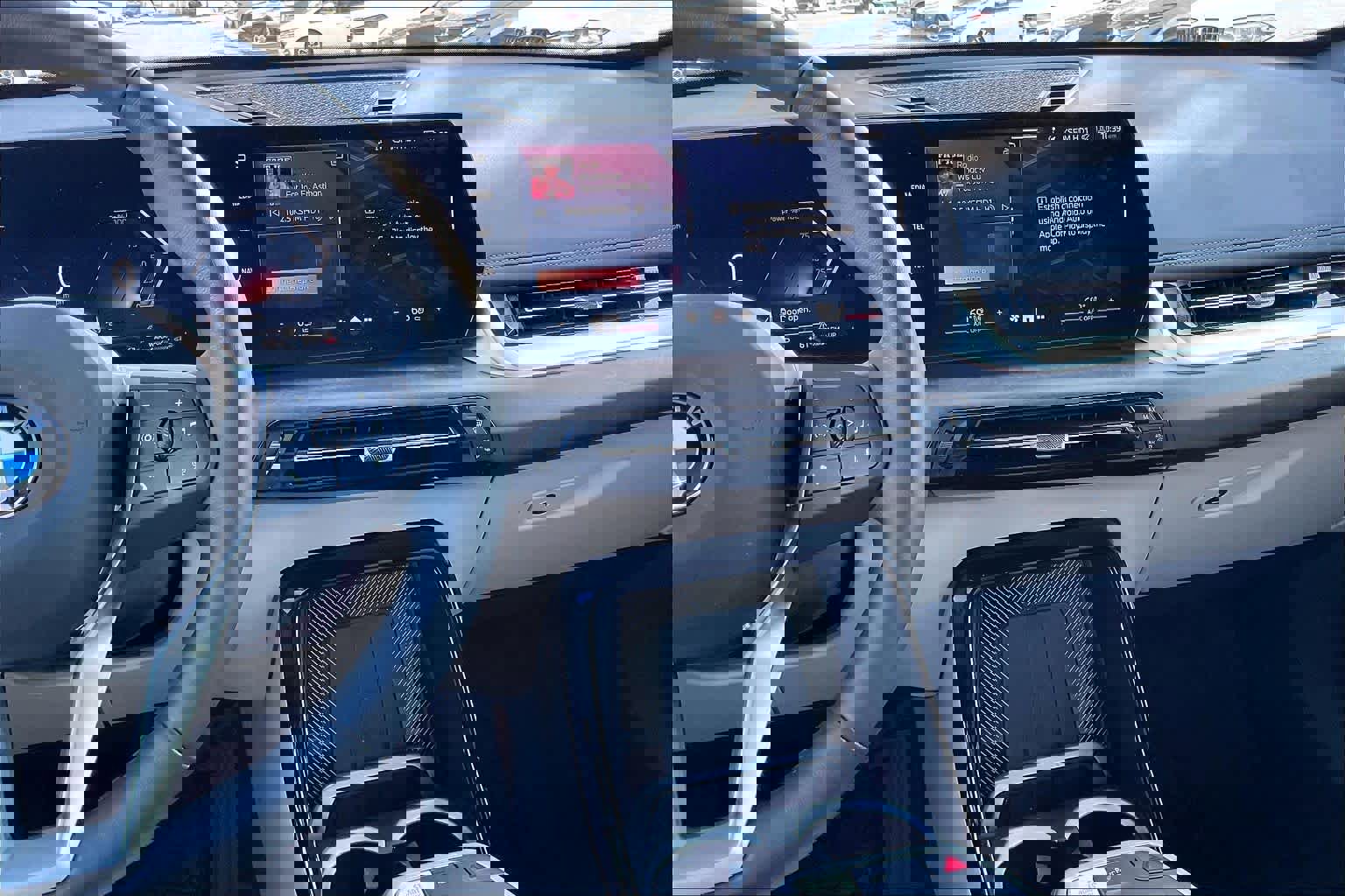 Used 2025 BMW X1 xDrive28i w/ Convenience Package image 9