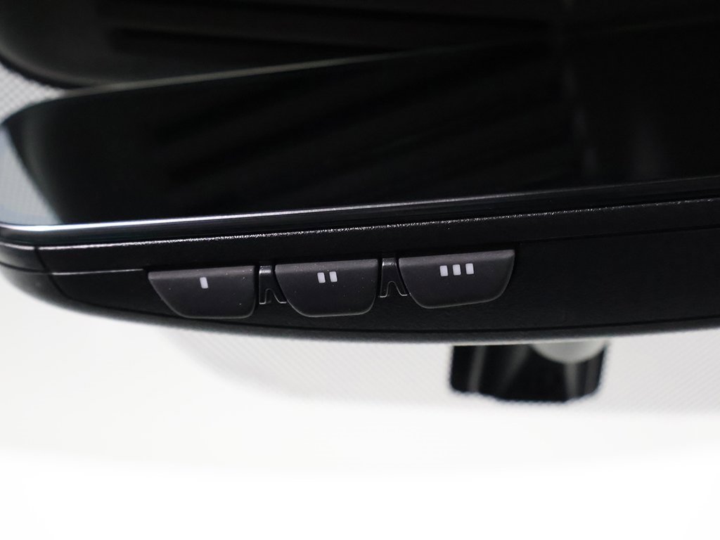 New 2025 Mitsubishi Outlander SE image 40