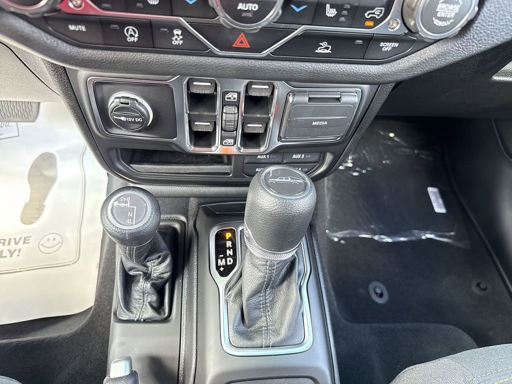 New 2025 Jeep Gladiator Sport image 20