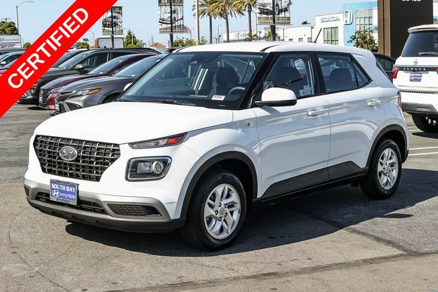 Certified 2024 Hyundai Venue SE FWD image 3