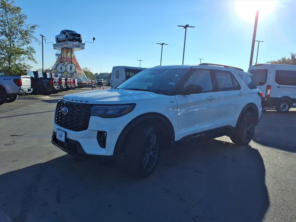 New 2026 Ford Explorer ST-Line image 7