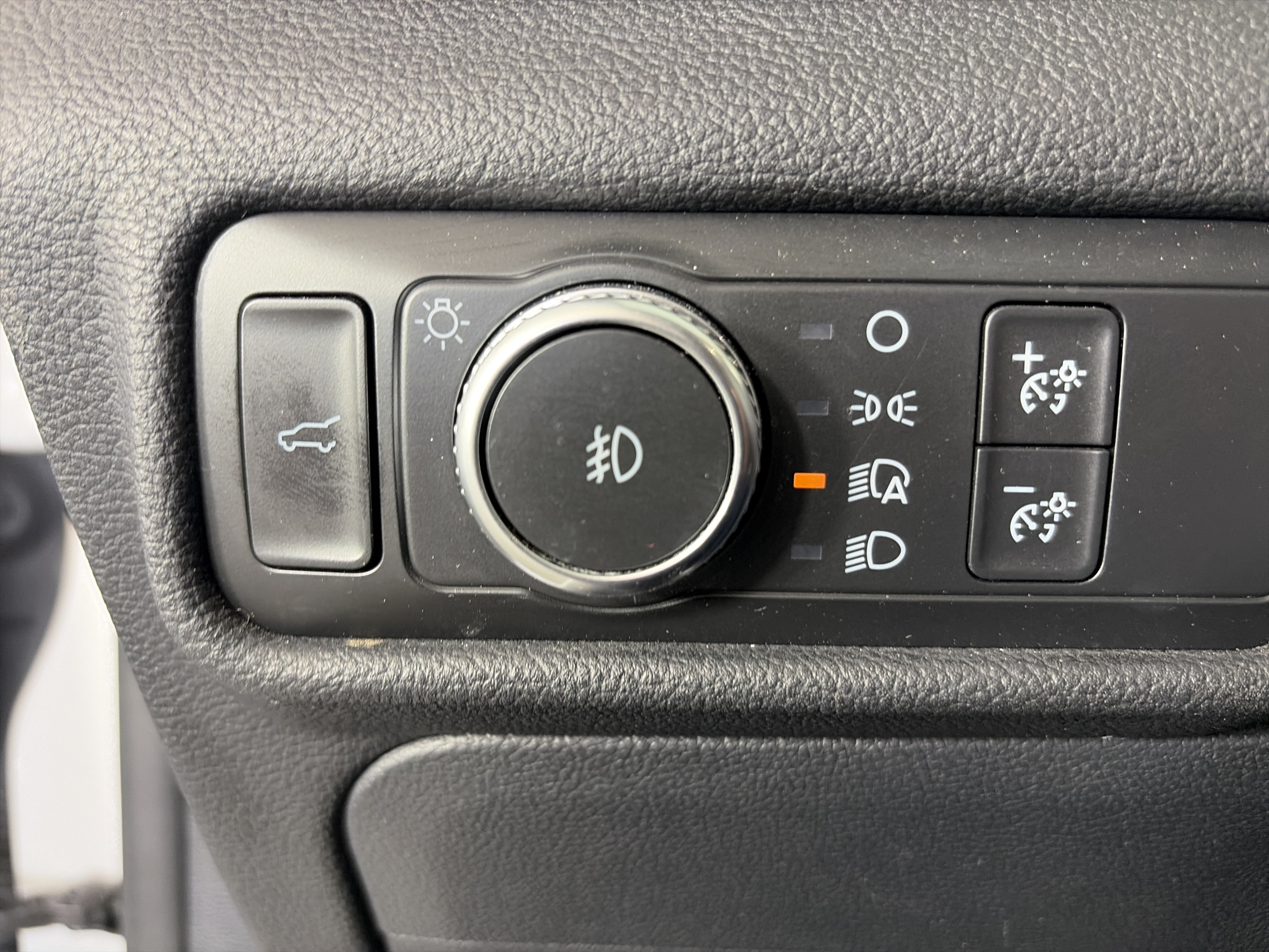 Used 2020 Ford Explorer ST w/ Premium Technology Package AWD/4WD image 37