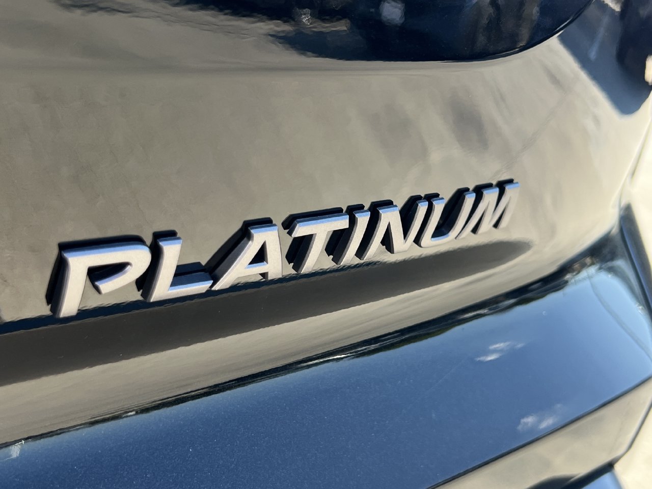New 2026 Nissan Pathfinder Platinum FWD image 7