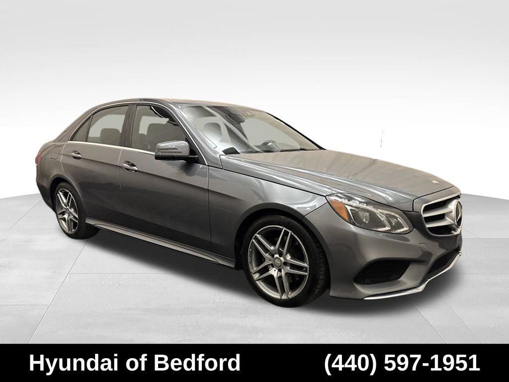 Used 2016 Mercedes-Benz E 350 4MATIC Sedan image 3