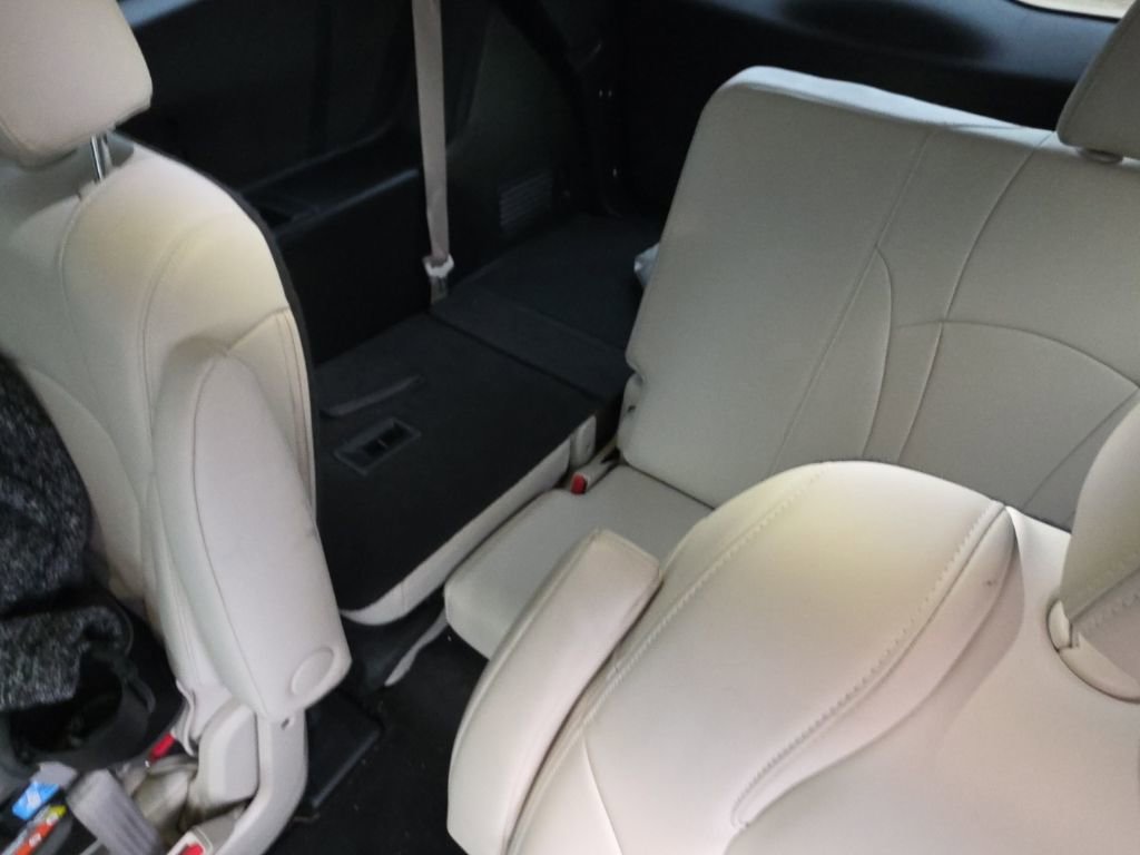Used 2023 Buick Enclave Premium w/ Experience Buick Package image 15