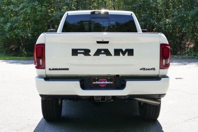 Used 2026 RAM 2500 Laramie AWD/4WD image 8