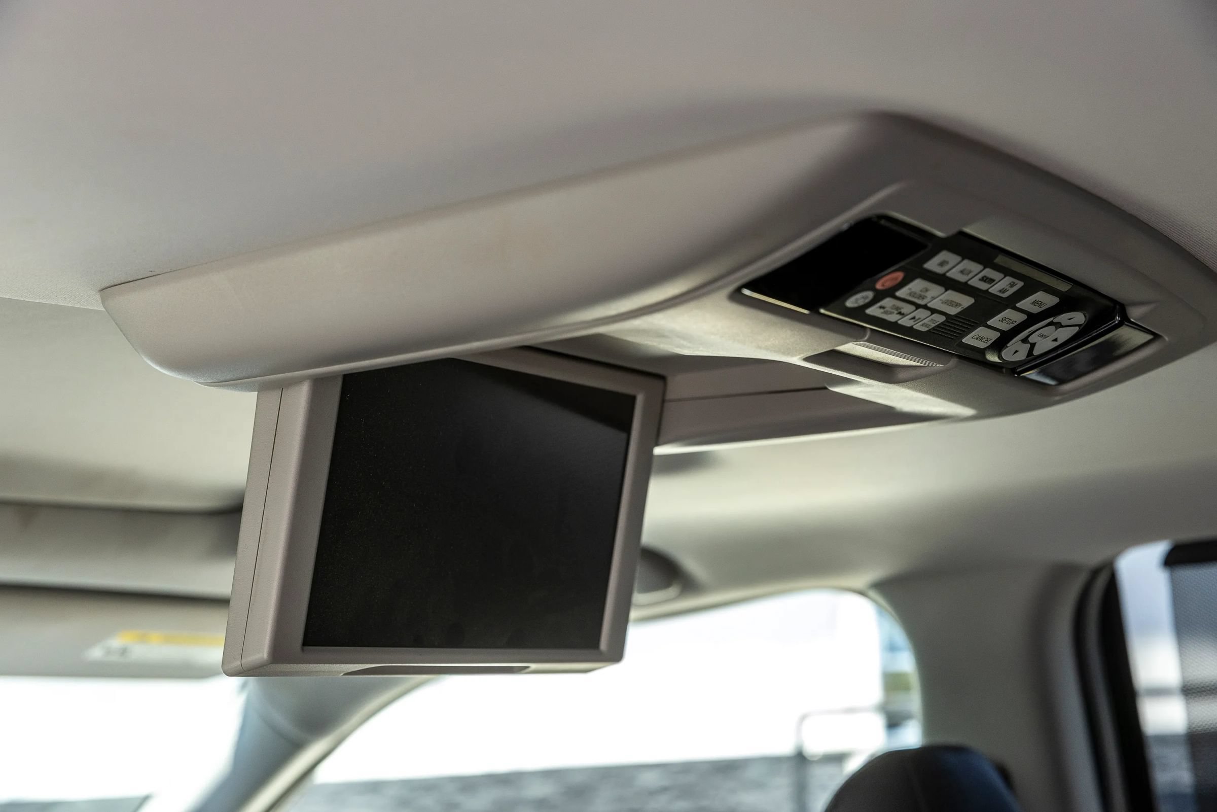 Used 2017 Honda Pilot Touring image 24