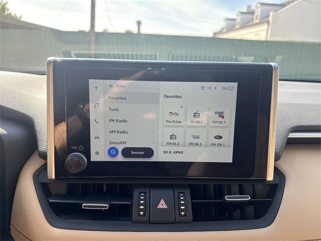 Used 2023 Toyota RAV4 XLE Premium image 16