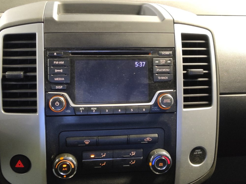 Used 2018 Nissan Frontier Desert Runner image 25