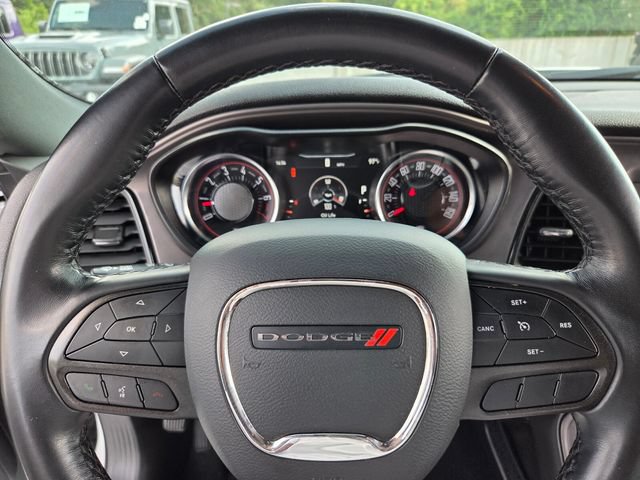 Used 2023 Dodge Challenger SXT RWD image 23