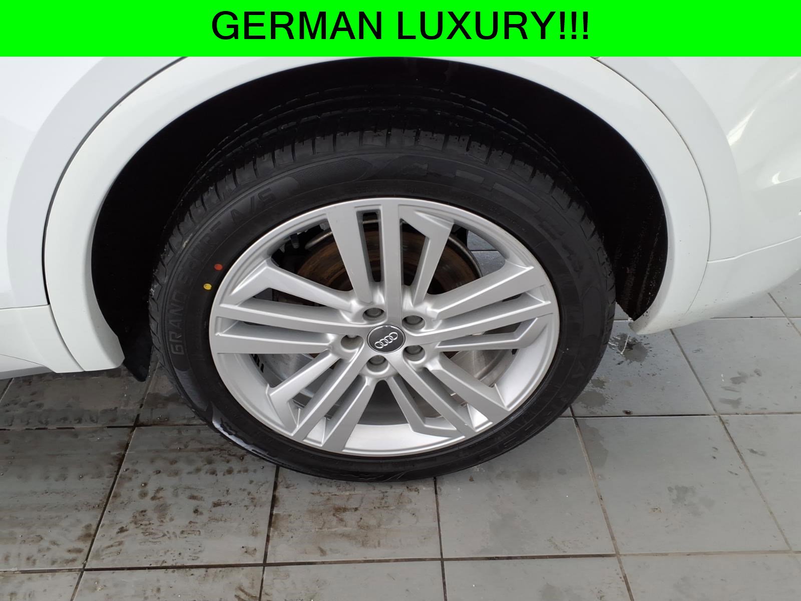 Used 2019 Audi Q5 2.0T Premium Plus w/ Premium Plus Package image 17