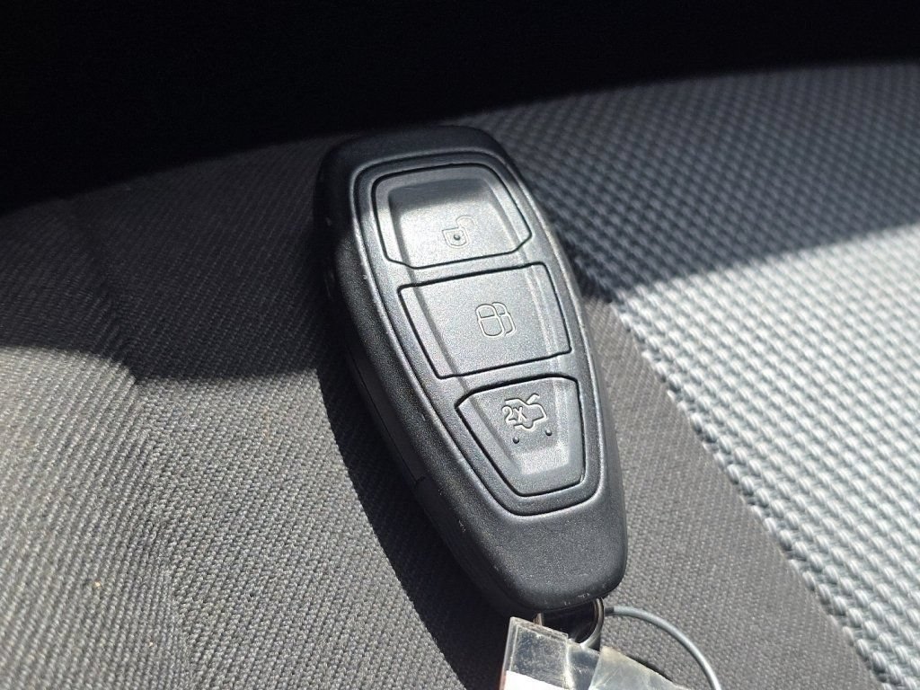 Used 2017 Ford Focus ST FWD image 35