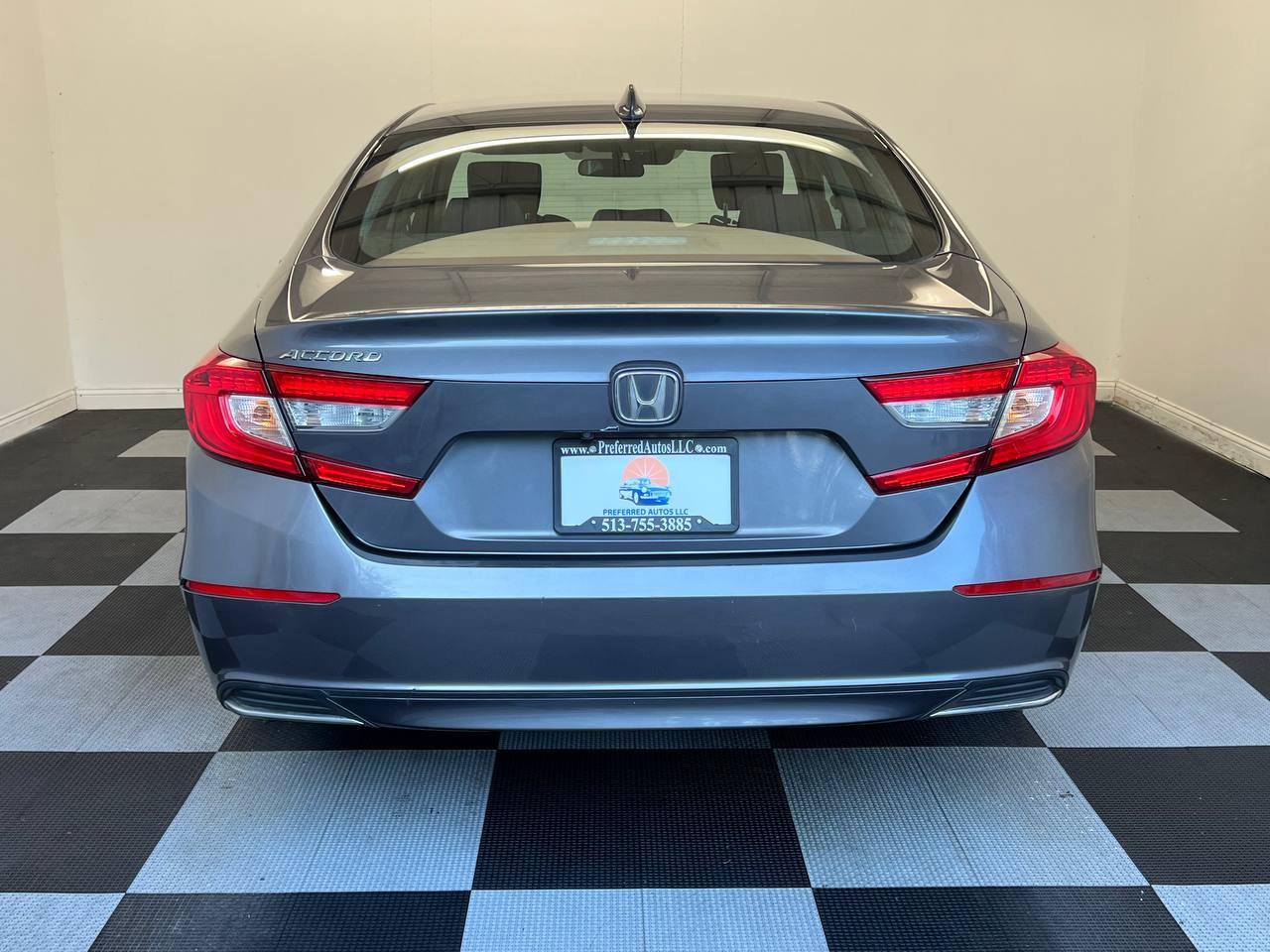 Used 2018 Honda Accord LX image 5