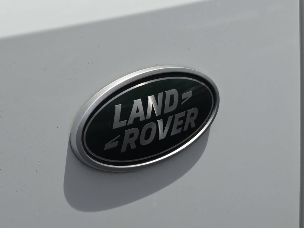 Used 2023 Land Rover Range Rover Evoque R-Dynamic S AWD/4WD image 17