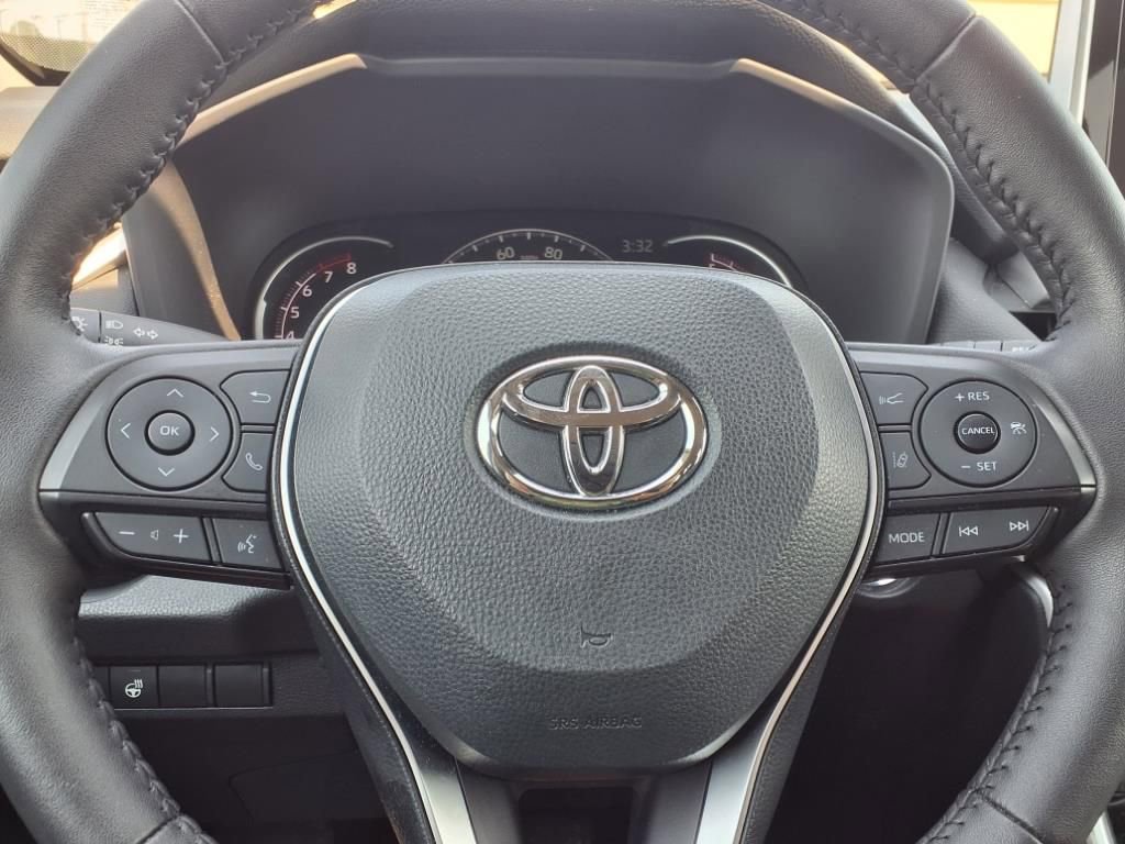 Used 2024 Toyota RAV4 XLE image 19
