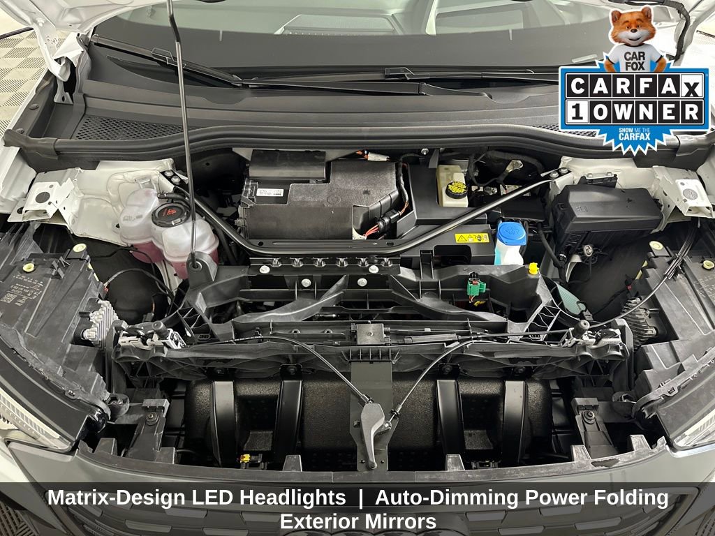 Used 2024 Audi Q4 e-tron Prestige image 27