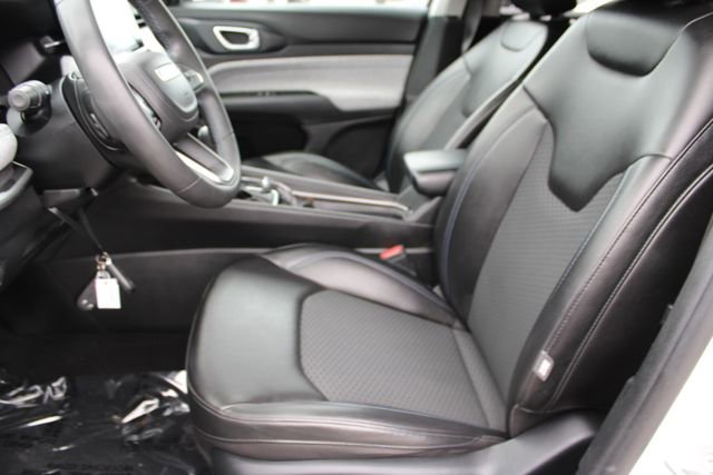 Used 2022 Jeep Compass Latitude image 31