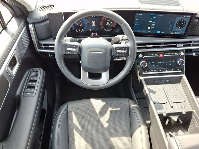Used 2025 Hyundai Santa Fe SEL AWD/4WD image 11