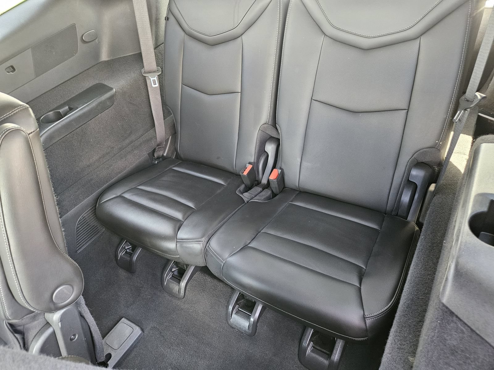 Certified 2025 Cadillac XT6 Premium Luxury FWD image 37