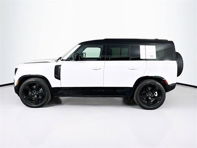 Used 2024 Land Rover Defender 110 X-Dynamic SE image 8