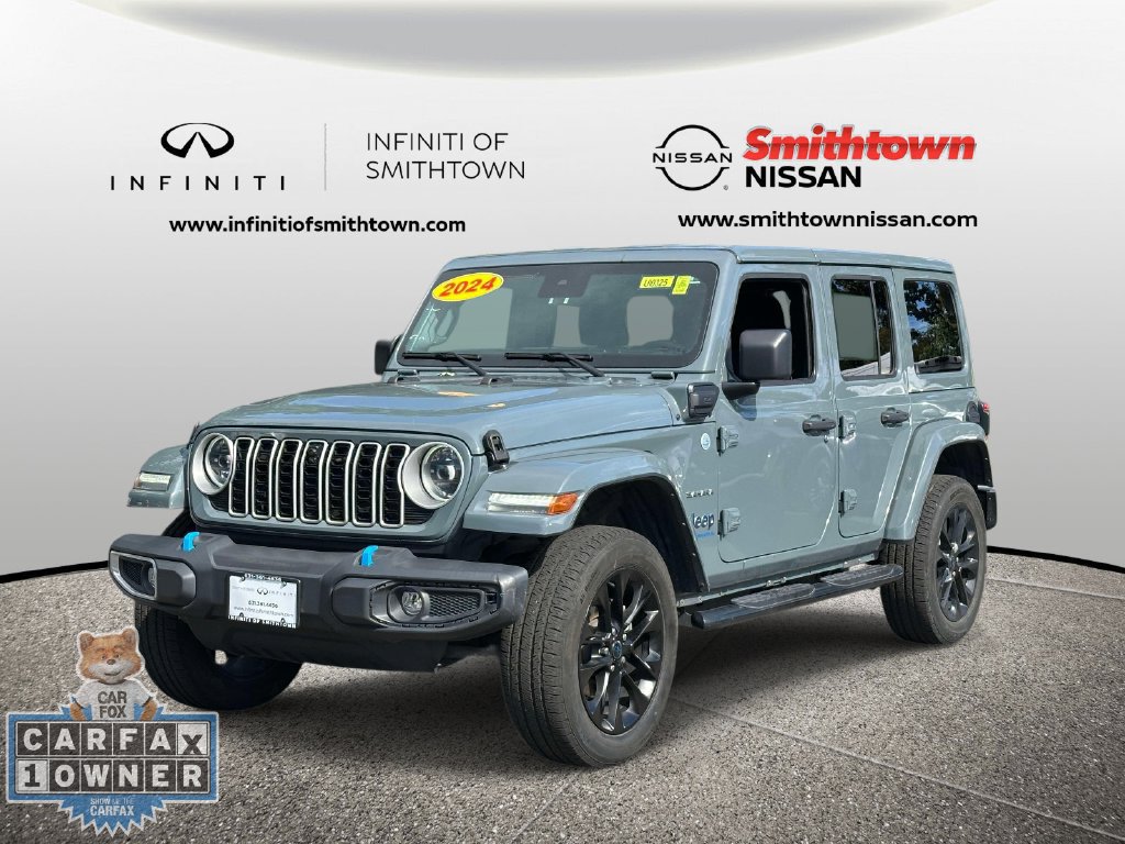 Used 2024 Jeep Wrangler Unlimited Sahara w/ Technology Group AWD/4WD image 3