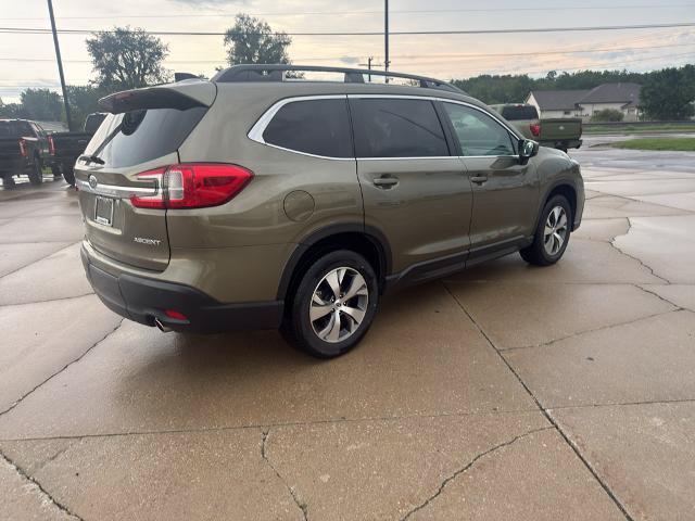 Used 2025 Subaru Ascent Premium AWD/4WD image 5