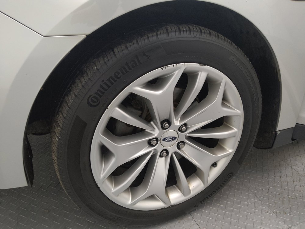 Used 2016 Ford Taurus Limited image 31