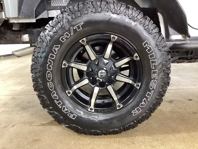 Used 2017 Jeep Wrangler Unlimited Sport AWD/4WD image 35