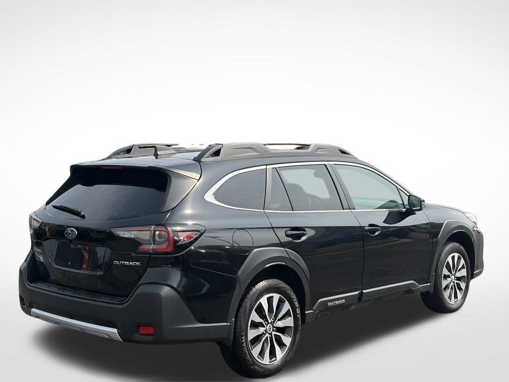Used 2023 Subaru Outback Limited AWD/4WD image 6