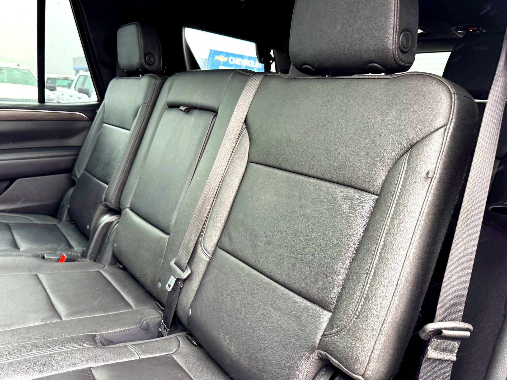 Used 2022 Chevrolet Tahoe Z71 w/ Luxury Package image 19