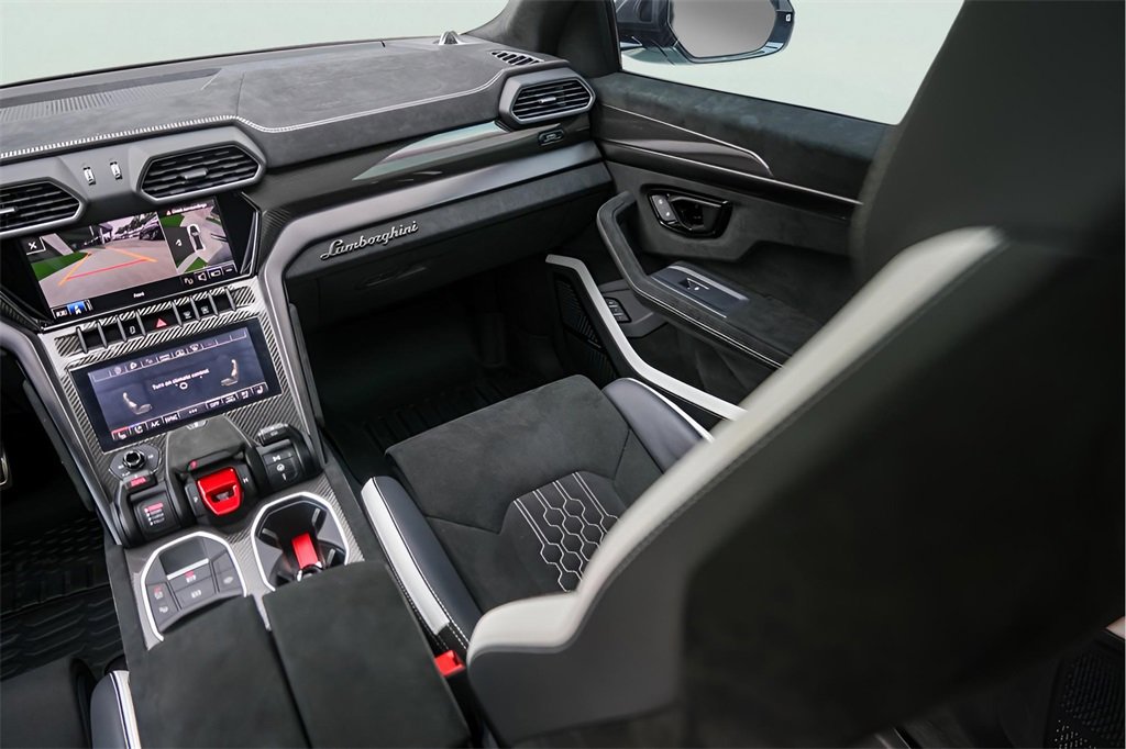 Used 2024 Lamborghini Urus Performante image 29