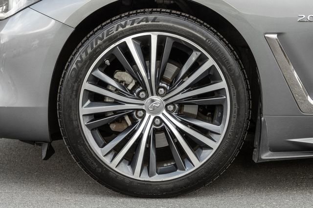 Used 2017 INFINITI Q60 2.0t w/ Moonroof Package image 15