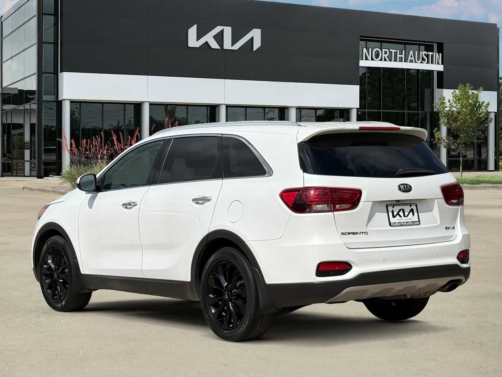 Used 2020 Kia Sorento EX image 3