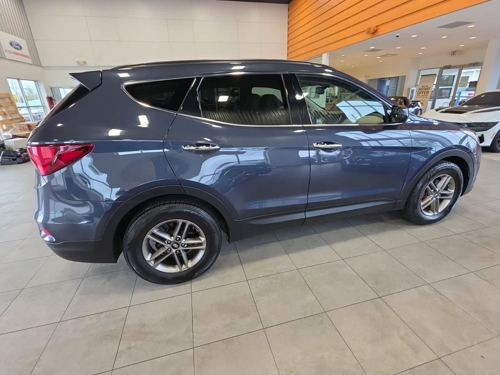 Used 2017 Hyundai Santa Fe Sport AWD/4WD image 5