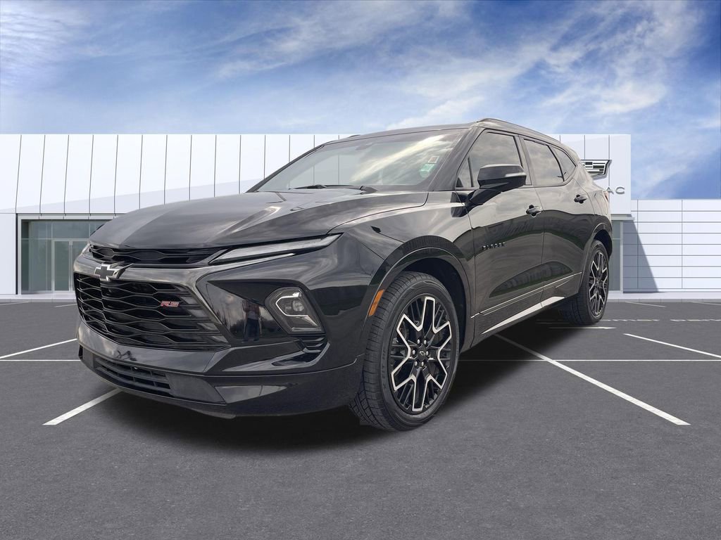 Used 2024 Chevrolet Blazer RS w/ Driver Confidence II Package image 4