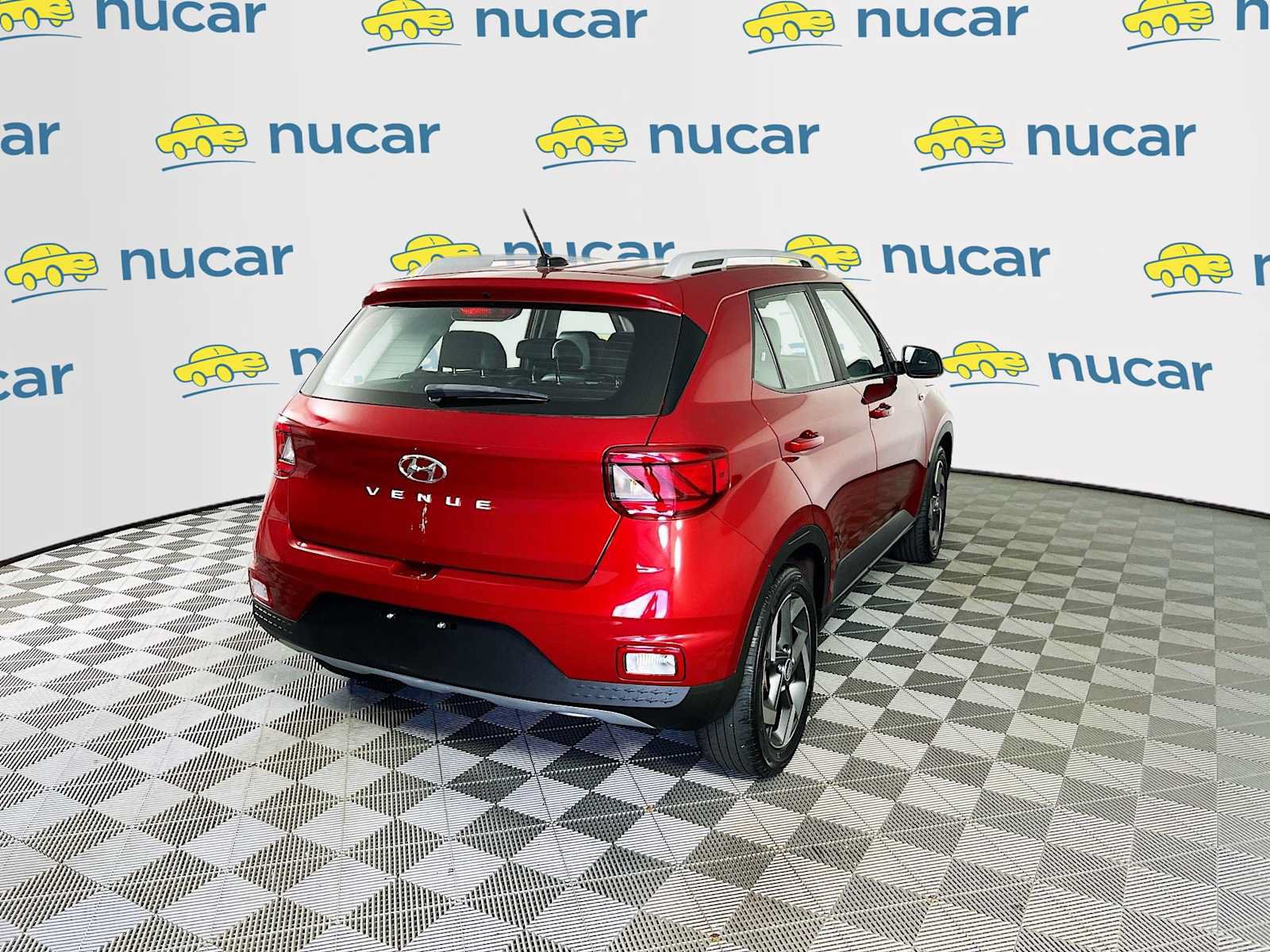Certified 2023 Hyundai Venue Limited w/ Cargo Package FWD image 7