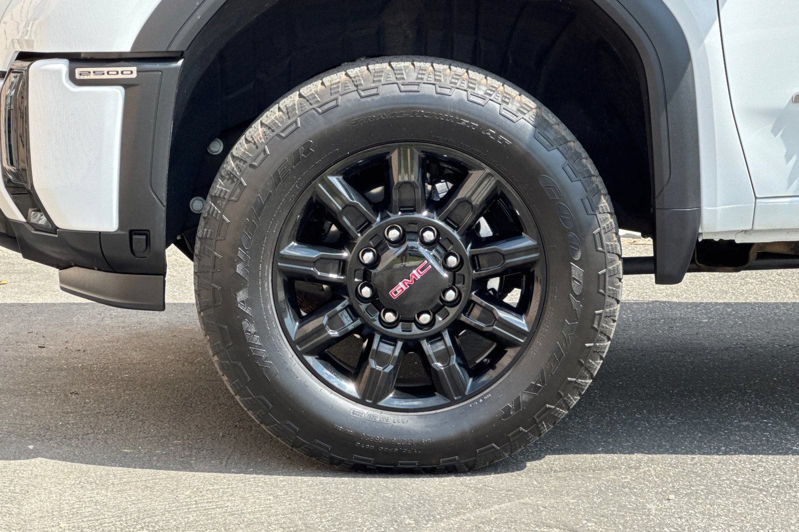 Certified 2025 GMC Sierra 2500 AT4 AWD/4WD image 26