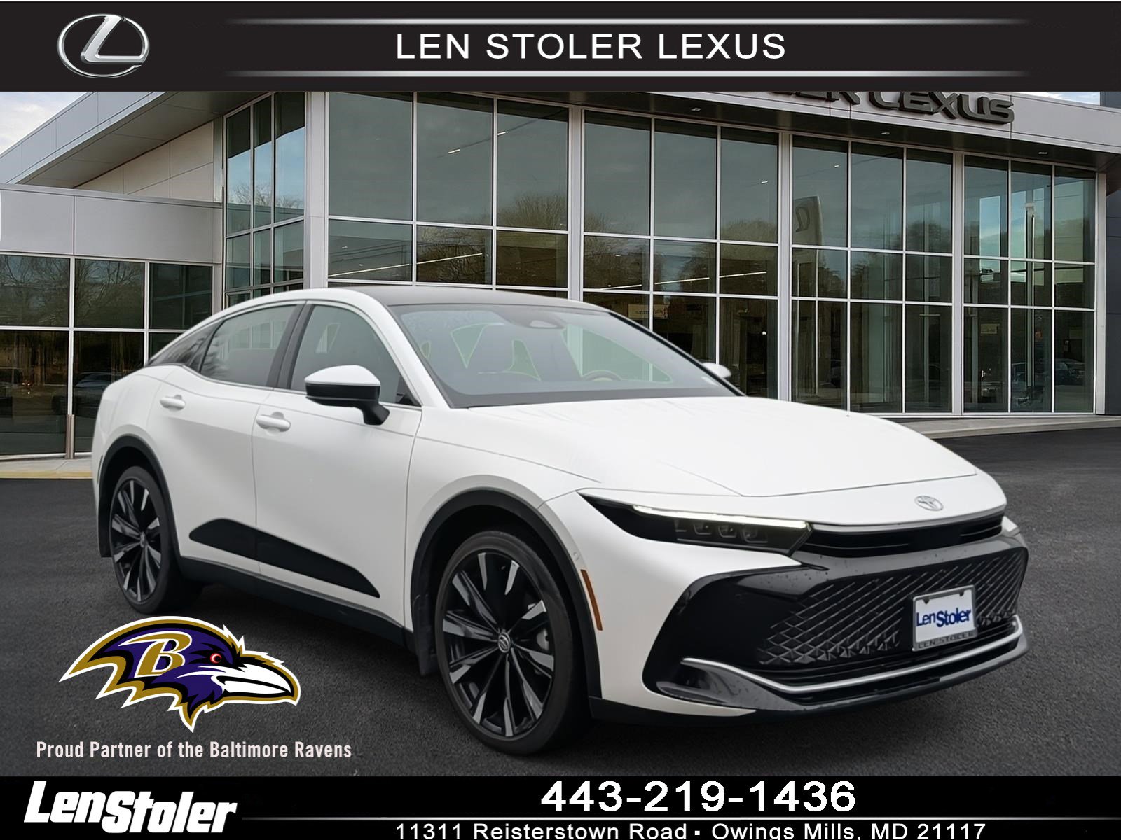 Used 2023 Toyota Crown Platinum image 1