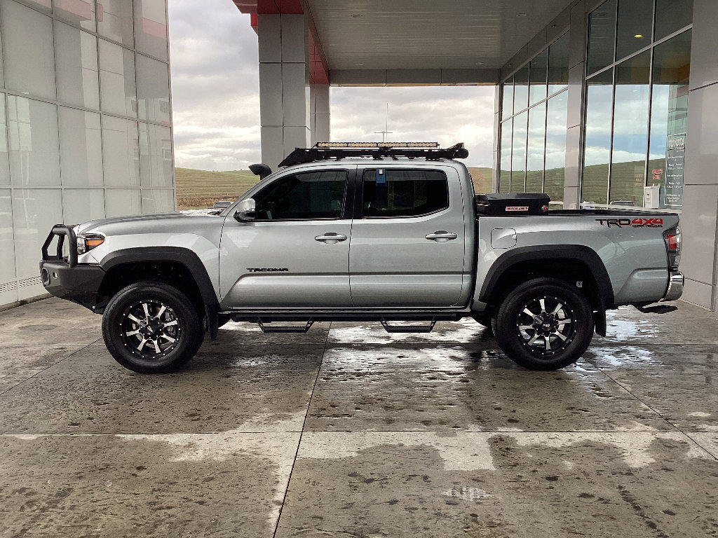 Certified 2023 Toyota Tacoma TRD Off-Road w/ Black Out Package (TMS) image 5